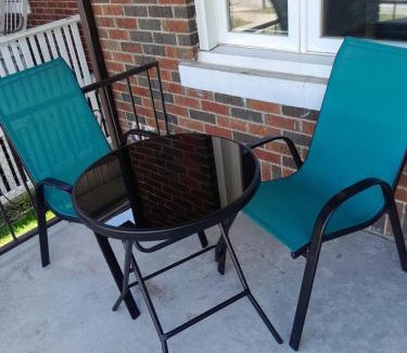 South Central Apartamento | Upper Floor 2 bedroom Unit