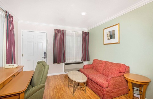 Upper Lake Hotel | Upper Lake Inn and Suites