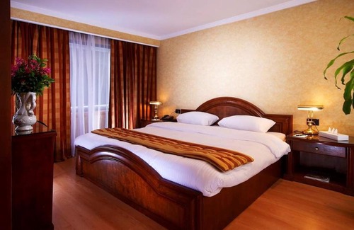 Nile River Luxor Hotel | Upper Sky Tours 5 Stars Nile Cruises Sailing From Luxor To Aswan Every Saturday & Monday For 4 Nights - From Aswan Every Wednesday and Friday For Only 3 Nights With All Visits