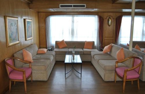 Nile River Luxor Hotel | Upper Sky Tours 5 Stars Nile Cruises Sailing From Luxor To Aswan Every Saturday & Monday For 4 Nights - From Aswan Every Wednesday and Friday For Only 3 Nights With All Visits