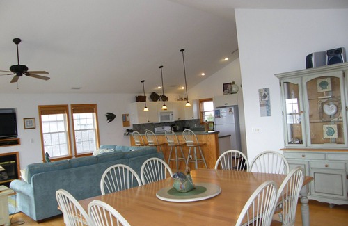 Frisco Casa | Casa de lujo 50 yardas de la playa con espectacular vista al mar