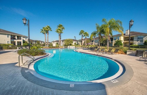 Southside Apartamento | Upscale Modern Resort-style Retreat Great Location