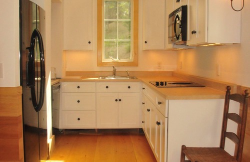 Truro Cabaña | Exclusiva casa de campo recientemente renovada, 10 acres / granja / cerca de Ocean Beach