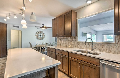 Sun City Casa | NUEVO Luxe Sun City Home w / Yard en South Golf Course