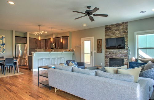 Asheville Cabaña | Cabaña río arriba; Asheville & River Arts-¡Cerca de todo! Cervecerías, restaurantes, excursiones!