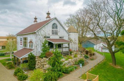 Appleton Casa | Urban Farmstead Family Retreat - Game Barn