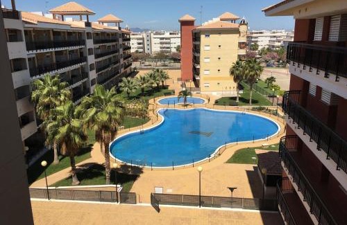 Canet de Berenguer Apartamento | Urbanización Mar de Canet, 2 dormitorios con piscina comunitaria, garaje y wifi