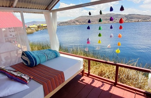 Puno Alquiler De Eote | UROS HABITACIONES&EXPERIENCIAS lago titikaka puno peru. 4pax.