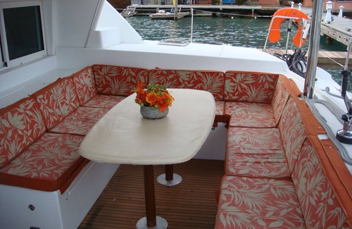 Beef Island Alquiler De Eote | USVI CATAMARAN CHARTERS, DAY SAILING AND SNORKRLING, enjoy the best of the USVI.