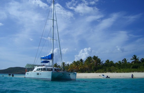 Beef Island Alquiler De Eote | USVI CATAMARAN CHARTERS, DAY SAILING AND SNORKRLING, enjoy the best of the USVI.