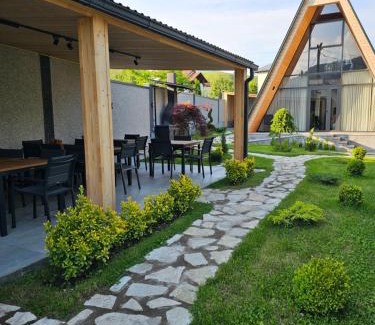 Dilijan Chalet De Esquí | V Peaks Family A Frames in Dilijan