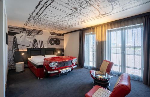 Ossendorf Hotel | V8 Hotel Köln at MOTORWORLD