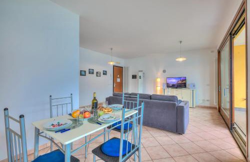Tronzano Lago Maggiore Apartamento | Va Pensiero sul lago Stunning View - Happy Rentals