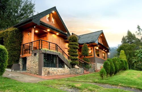 Putuchi Villa | Vacaciones en Cuenca, quédate en Picota Cucho una encantadora quinta VIP con jacuzzi, turco, zona BBQ a 10km del centro de la ciudad - 20 huéspedes - 3 habitaciones