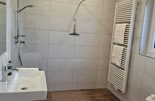 Dorsdorf Complejo | Vacation also with a larger group! Two vacation homes right next to each other