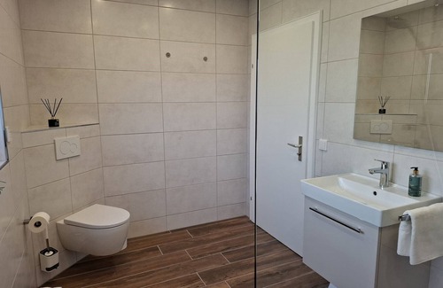 Dorsdorf Complejo | Vacation also with a larger group! Two vacation homes right next to each other
