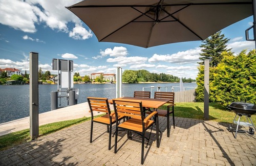 Muritz Apartamento | Vacation apartment InselLiebe directly on the Müritz