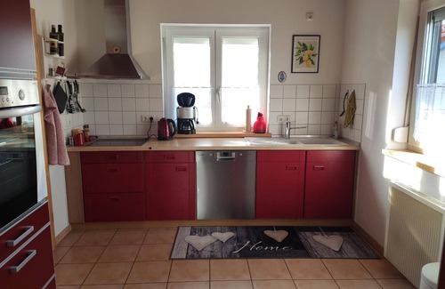 Hohenau Apartamento | Vacation home (105sqm) with gallery and wooden terrace