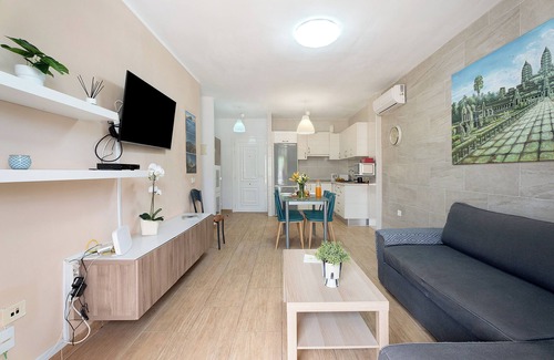 Playa Paraiso Casa | Casa de vacaciones 'Apartamento Palace Playa Paraiso' con vistas a la montaña, piscina y Wi-Fi