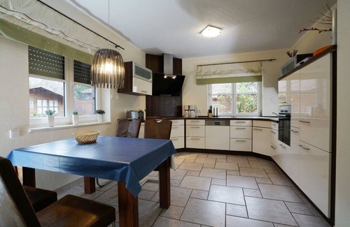 Dobin am See Casa | Vacation home for 11 guests with 260m² in Flessenow (150096)