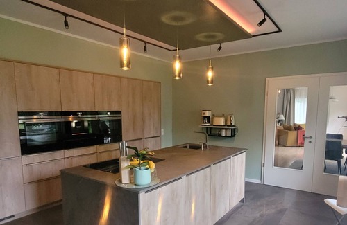 Mesekenhagen Casa | Casa de vacaciones para hasta 12 personas en el mar Báltico / Bodden con sauna en bote de remos