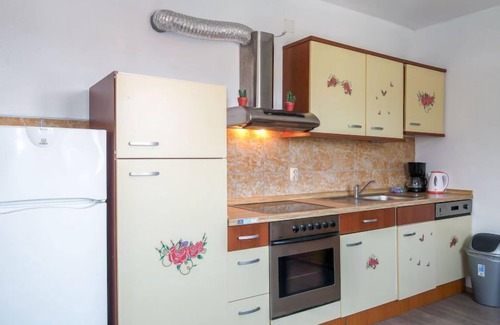 Cesarica Casa | Casa de vacaciones Golic by Interhome