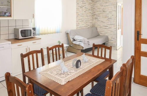 Cesarica Casa | Casa de vacaciones Golic by Interhome