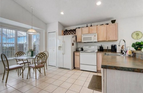 Westbury Casa | vacation home with heated pool and spa near Disney golf theme parks