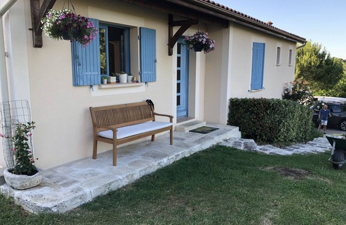 Riberac Casa | Casa de vacaciones piscina y bicicletas Casa de Holliday, piscina, bicicletas.