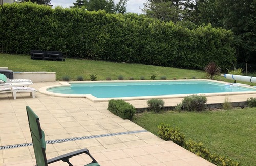 Riberac Casa | Casa de vacaciones piscina y bicicletas Casa de Holliday, piscina, bicicletas.