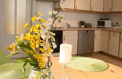 Reichshof Apartamento | acogedor apartamento de 3 * en la antigua Granja en un jardín tipo parque