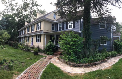 Chadds Ford Casa | Vacay en un auténtico Chadds Ford / Brandywine Valley / Longwood Gardens B&B