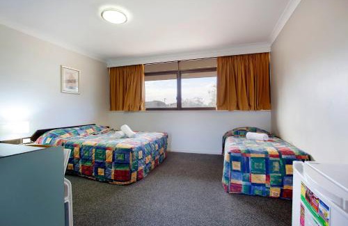 Aitkenvale Hotel | Vale Hotel