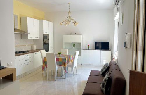 Nettuno Apartamento | VALE MARE BLU Apartment - Steps from the Sea 50mt & Train and Bus Station