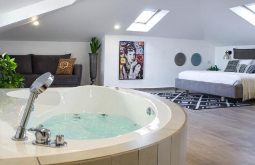 Mateh Yehuda Cabina | Valley Suites
