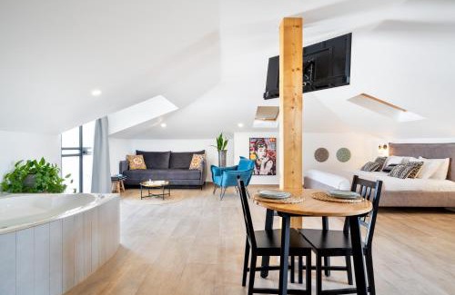 Mateh Yehuda Cabina | Valley Suites