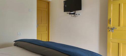 Pauri Casa | Valley vibes by Bahugunas den