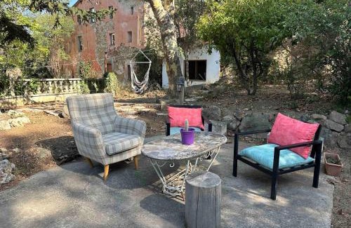 Vallromanes Casa | Vallromanes House of Peace and Rest