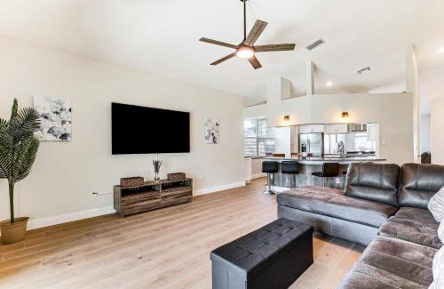 Valrico Casa | Valrico Home with Yard about 14 Mi to Downtown Tampa