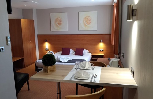 Menen Hotel | Value Stay Menen