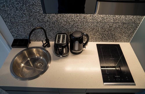 Emu Plains Hotel | Valuesuites Penrith