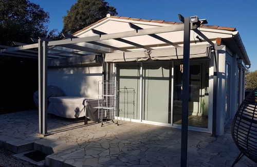 Le Muy Casa | Var, le Muy, house 2 bedrooms, two bathrooms, private pool, sleeps 4