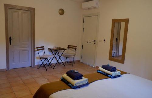 Coin Cama Y Desayuno | Vegan Guesthouse Finca Pereila