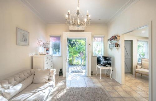 Tilba Tilba Apartamento | Velvet Pear Cottage