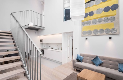 Old Town Apartamento | Venetian House Market Square Aparthotel