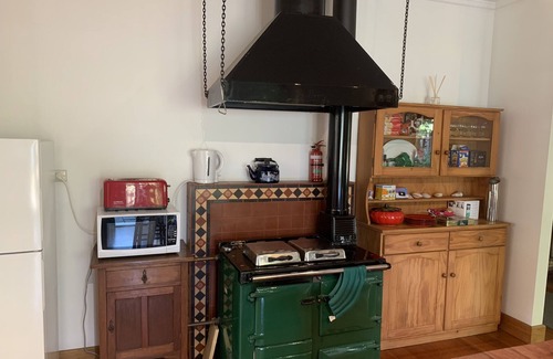 Yinnar South Cabaña | Venetta Country Cottage (Butterfly Cottage) Escape to the countryside