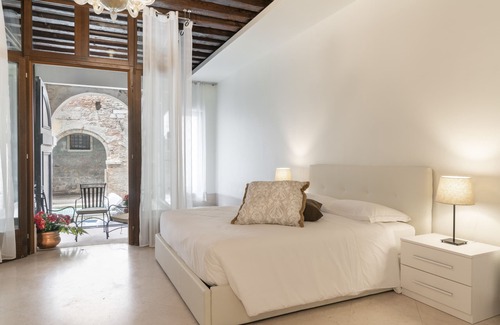 San Polo Apartamento | Venice Luxury Palace 11