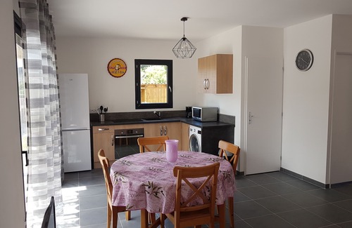 Vallon-Pont-d'Arc Cabaña | GITE MUY BONITO CENTRO DE 4 PERSONAS VALLON PONT D'ARC