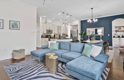 Port Tampa City Casa | Very Spacious+Pool+GLAM Room+MAN Cave