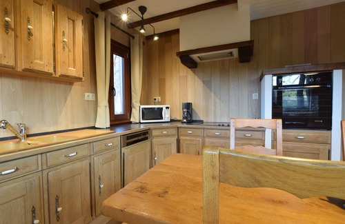 Forrieres Chalet De Esquí | Estancia en el campo, Nassogne
